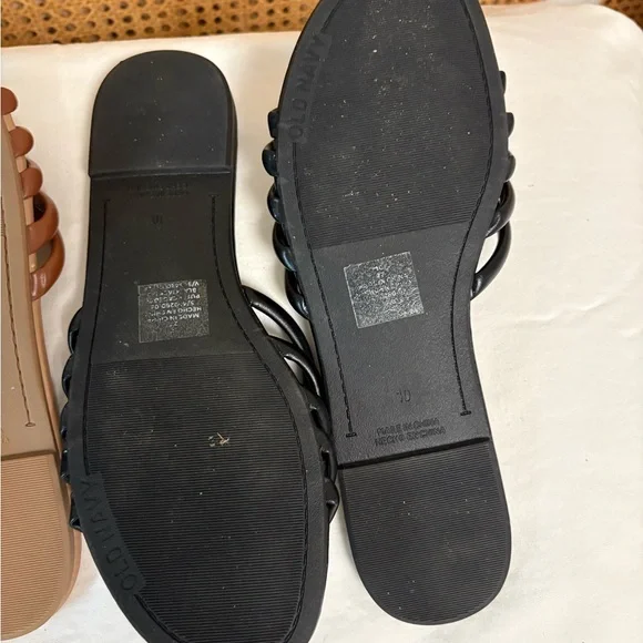 Old Navy Sandals/Slides 3 pairs for $12
Gold, Brown & Black Size 10 Never Worn - Picture 8 of 11